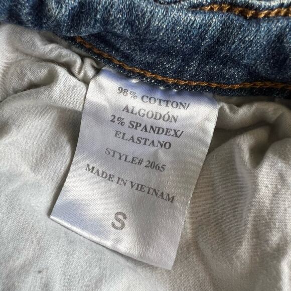 Distressed Blue Denim Shorts - Picture 4 of 7